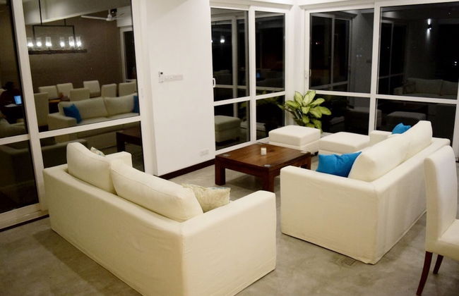 Villa by the Edge - Foto 2