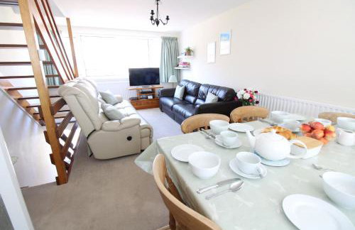 Penderic - 3 Bedroom Cowes Stay with Balcony & Panoramic Solent Views Close to Shops, Cafés, Sailing Clubs & Beach - Foto 4