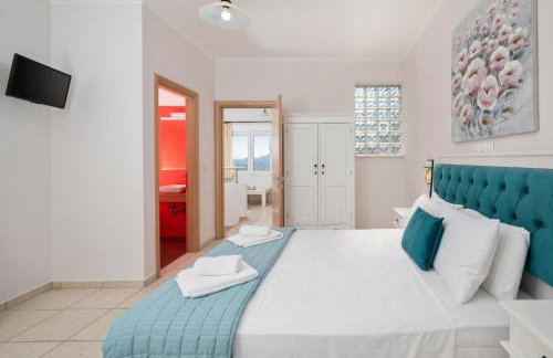 Elena Costa - Photo 28