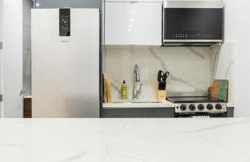 1597-1 Large studio W D in the unit prime UES - Foto 36