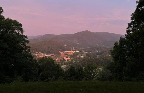 2 Bedroom Apartment overlooks WCU and Cullowhee NC - Smoke and Pet free - Foto 5