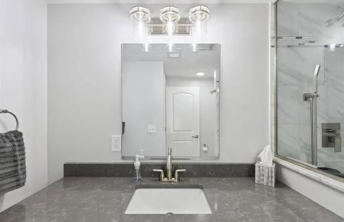 Lakefront Escape Dock Fire Pit Sleeps 14 - Foto 56