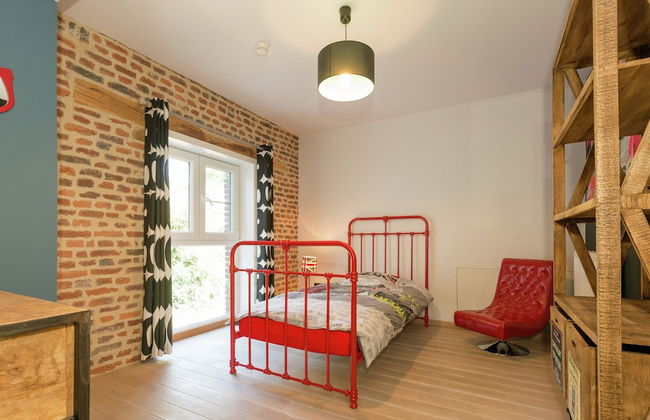 Magnificent Character Cottage with Spa Tub near Marche-en-Famenne - Photo 4