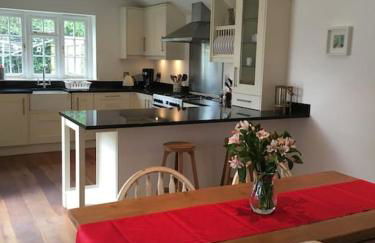 New Forest Cottage - Photo 21