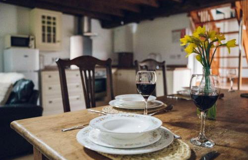 17th Century Mountain Farm Barn at Perthi - Photo 7