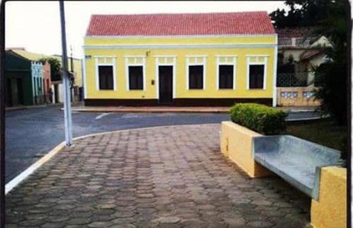 Casarão no centro de viçosa - Foto 1