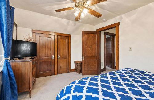 Cheerful 4BR Chalet with Seasonal Pool, Hot Tub - Foto 22