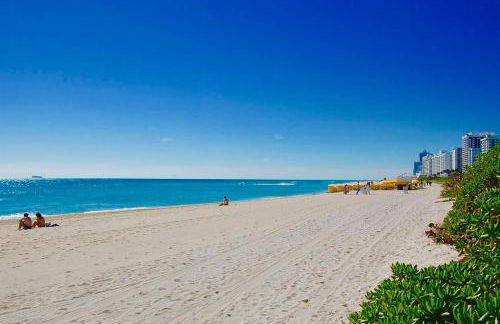 Directly on the Beach with Pool & Parking - Foto 49