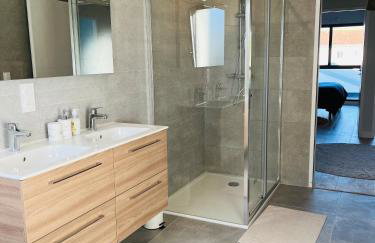 Maison neuve 3 chambres Nantes - confort pour famille & amis, wifi, parking - Foto 11