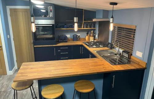 The Cherries - Caer beris holiday park 2 bedroom lodge - No commercial vehicles allowed on site - Foto 15