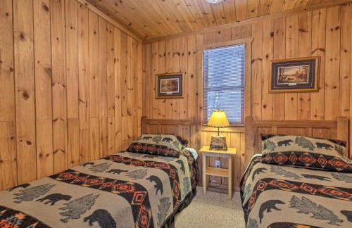 Lakefront Escape with Fishing Pier and Snowmobiling! - Foto 41