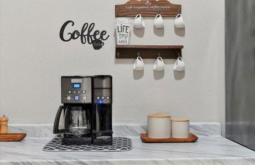 Remodeled Retreat: Tranquil Resort Oasis Near Theme Parks - Foto 22