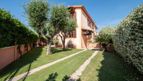 Mare e Centro 5 min auto - con Wi-fi, Netflix e A-C - Foto 4, Garden