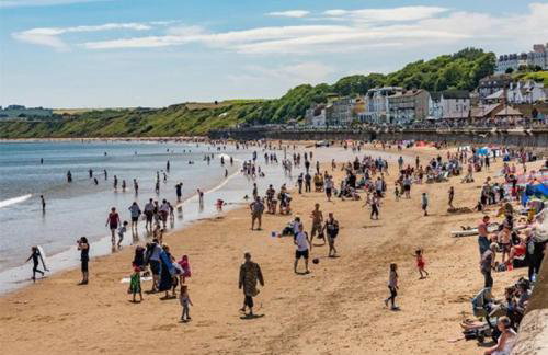 Large 4 bedroom home in Boston Spa village In-between York, Harrogate and Leeds, Sleeps 9 - Foto 18