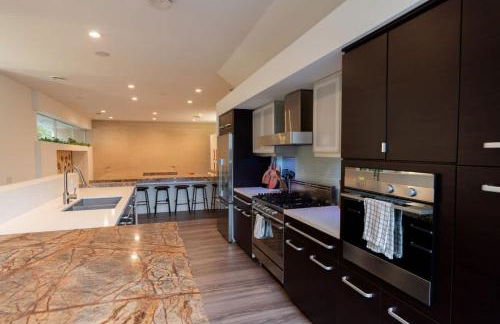 Rice Village Retreat - Rooftop deck - Sleeps 12 - Foto 4