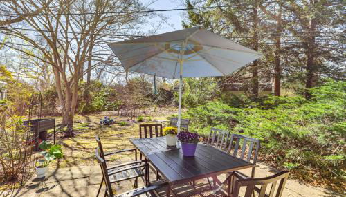 3 Mi to Cape Cod Bay Marshfield Home with Balcony! - Foto 2