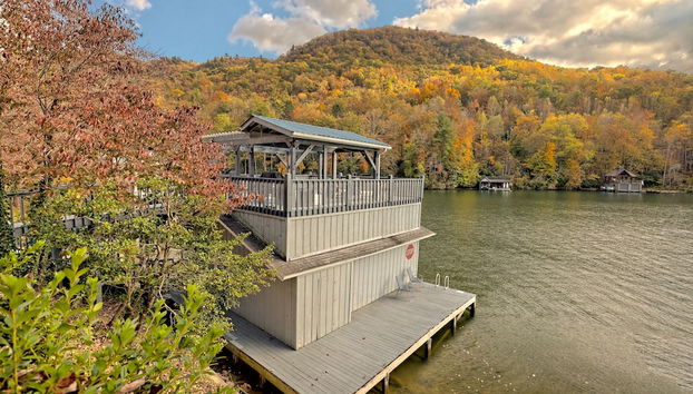 Bills Bungalow on Lake Burton with Top Dock and Patio - Foto 2, Immagine principale