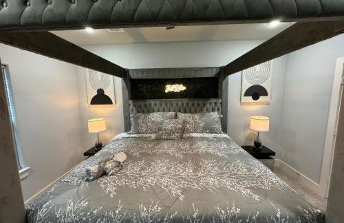 Spacious Modern Townhome w Indoor Court, King Beds & Huge TVs! - Foto 3