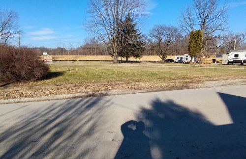 Perfect Combo of Charm & Comfort- 2Bedroom Home - Foto 34