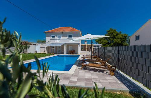 Serene Escape Near Zadar With Private Pool & Charming Outdoor Oasis - Foto 45