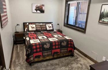 Rock Lodge Complete with Covered Parking - Foto 30