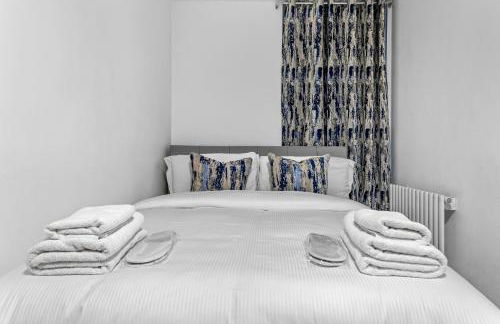 New Modern Hybrid 4 Bedrooms 7 Bed apartment 12 guest capacity - Foto 15