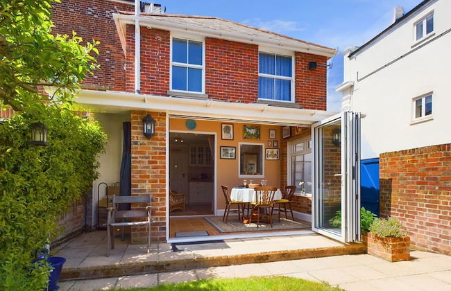 Anchor Down Close to the Beach Cafes and Restaurants - Foto 16