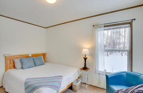 Stylish Chetek Hideaway with Lake and Dock Access! - Foto 20