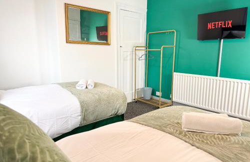 Hambledon House 4BR Entire Home - Foto 35