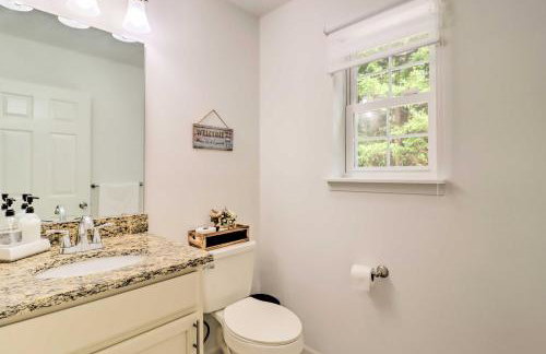 Hot Tub and Deck Gorgeous Retreat in Pocono Summit! - Foto 24