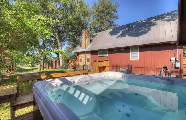 Gettin' Guada Loopy With Hot Tub & Riverfront - Foto 26