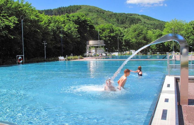 Beautiful Holiday Home in Waxweiler With Pool - Photo 35