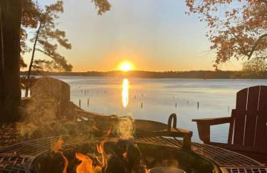Incredible Lakefront Cabin for a Wonderful Family Adventure in Nature in Hemphill, Texas - Foto 21
