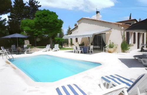 Villa élégante à Céreste avec piscine privée et jacuzzi - Foto 1