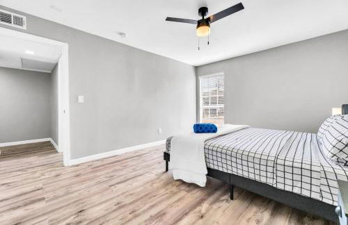 Modern 2BD 2BA Flat Gym and Pool Heart of Downtown - Foto 8