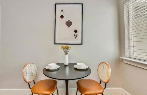 Global Cup Near Downtown Dallas - The Dapper Charm - Foto 9