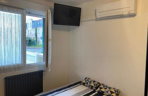 Nancy, Magnifique studio totalement climatisé, meublé, salle de bains et wc séparés, parking privé, cuisine équipée, WIFI - Foto 46