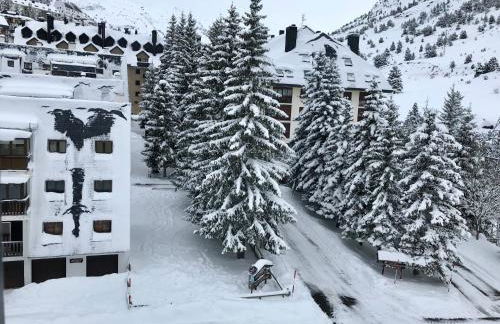 Apartamentos LÓRIEN Candanchú - Photo 24