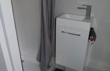 Studio Calme avec Jardin, Tram T6 & Métro D, Proche Hôpital Mermoz et Édouard Herriot - Foto 6