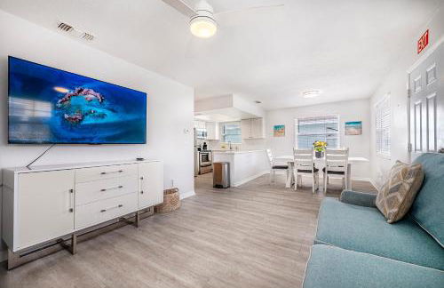 2bd 2ba Beachside W 3Min to Beach - Foto 3