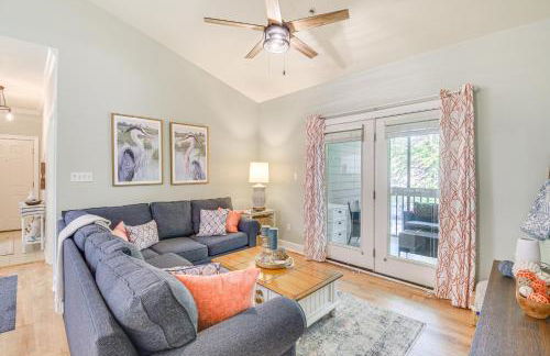 Snowbirds Welcome Foley Condo with Pool Access - Photo 4