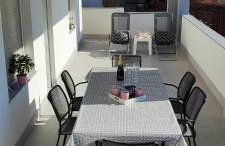Apartman Emily, 6 plus 2 guests, newly refurbished - Foto 1