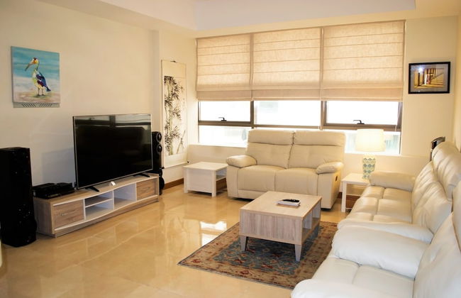 Stylish 1BR near MOE - MRD - Photo 1