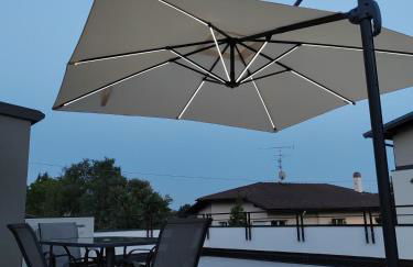 LA TERRAZZA - Very Quiet - Free park - 3 min from Varese center and lake - AIR Conditioning - Cycling friendly - Foto 21