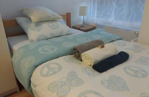 Meridian Apartment , 300m to Bus Terminal, Fast Wifi & Airport Transf - Photo 15