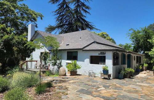 The Haven -In Town, NEWLY remodeled, Private, Stocked - Foto 1