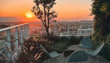 Apê elegante, terraço Lindo e ótima localização - Foto 1