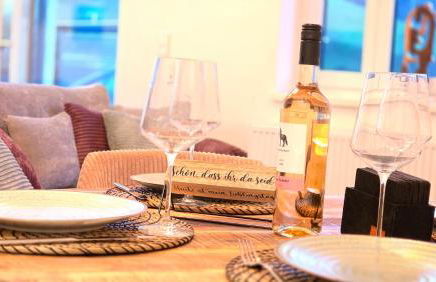 Black Forest -5- I Design-Apartment I 2 Etagen I Terrasse & Balkon mit Ausblick I Boxspring I Nespresso - Foto 11