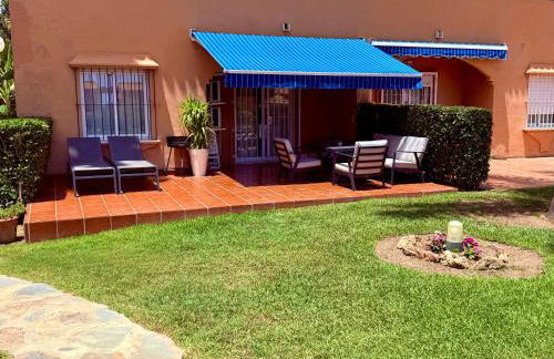 No1 - Beachfront Estepona, close to port, 2 bedroom, 2 bathroom, sleeps 5 - Photo 7