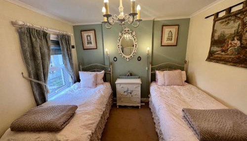 Glastonbury Rose Cottage - Magical Victorian Town Centre Stay - Foto 5